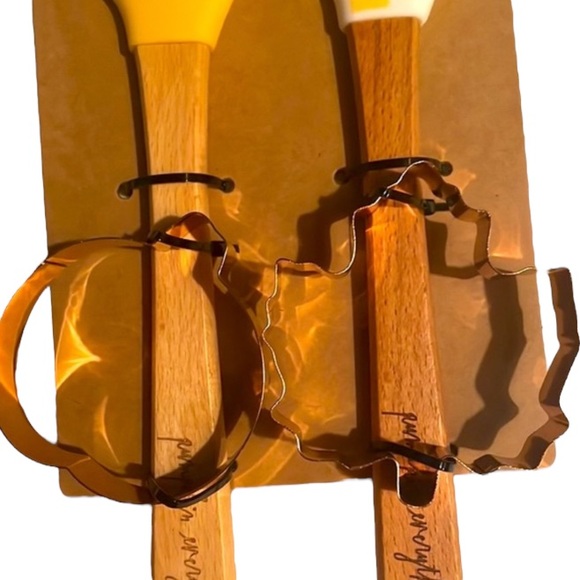 RAE DUNN➕FALL Spatula & Cutters Set NWT - Picture 3 of 4